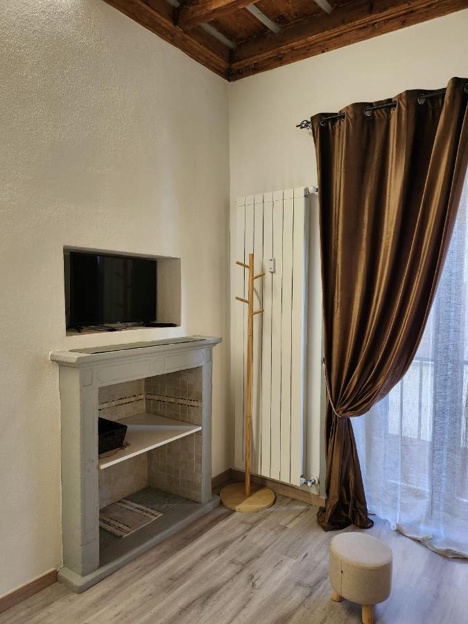 Mansarde & Suite Maison 1706 Lago Orta Borgomanero Exterior photo