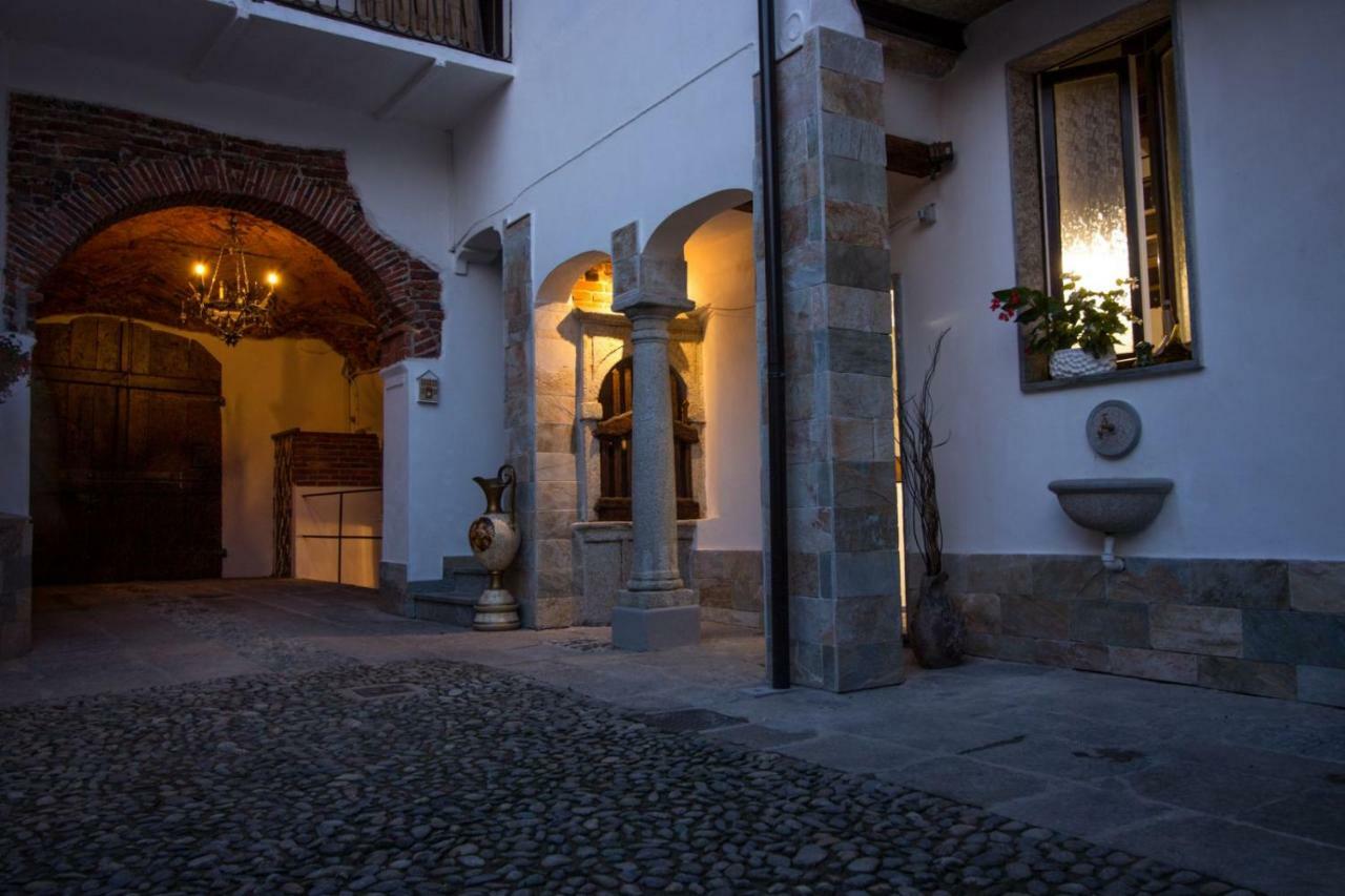 Mansarde & Suite Maison 1706 Lago Orta Borgomanero Exterior photo